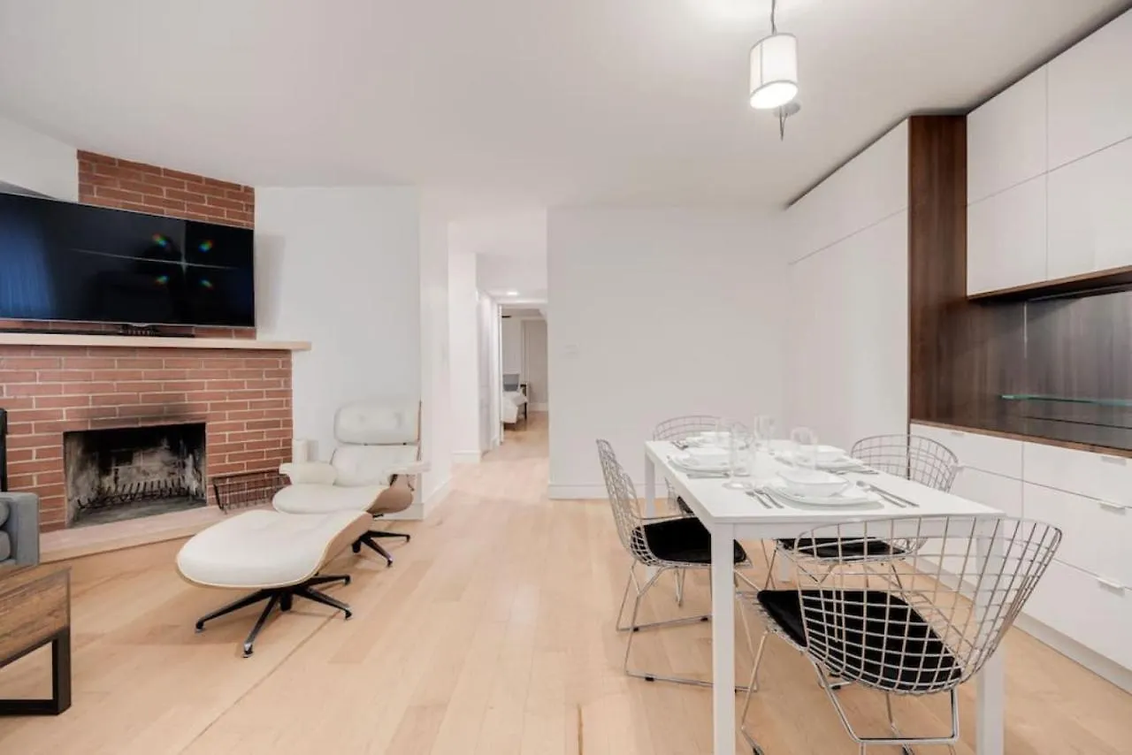 Villa Prime Location 2Br With Kingbed In Vibrant Toronto