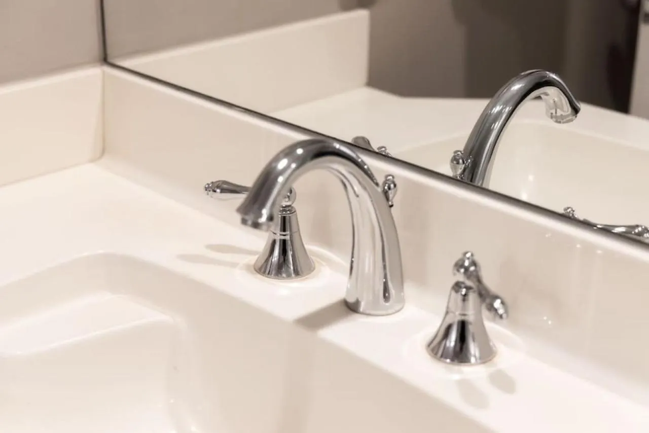 Villa Prime Location 2Br With Kingbed In Vibrant Toronto 0*,