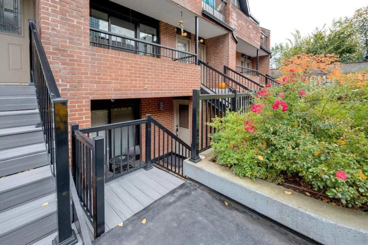 Casa vacanze Villa Prime Location 2Br With Kingbed In Vibrant Toronto