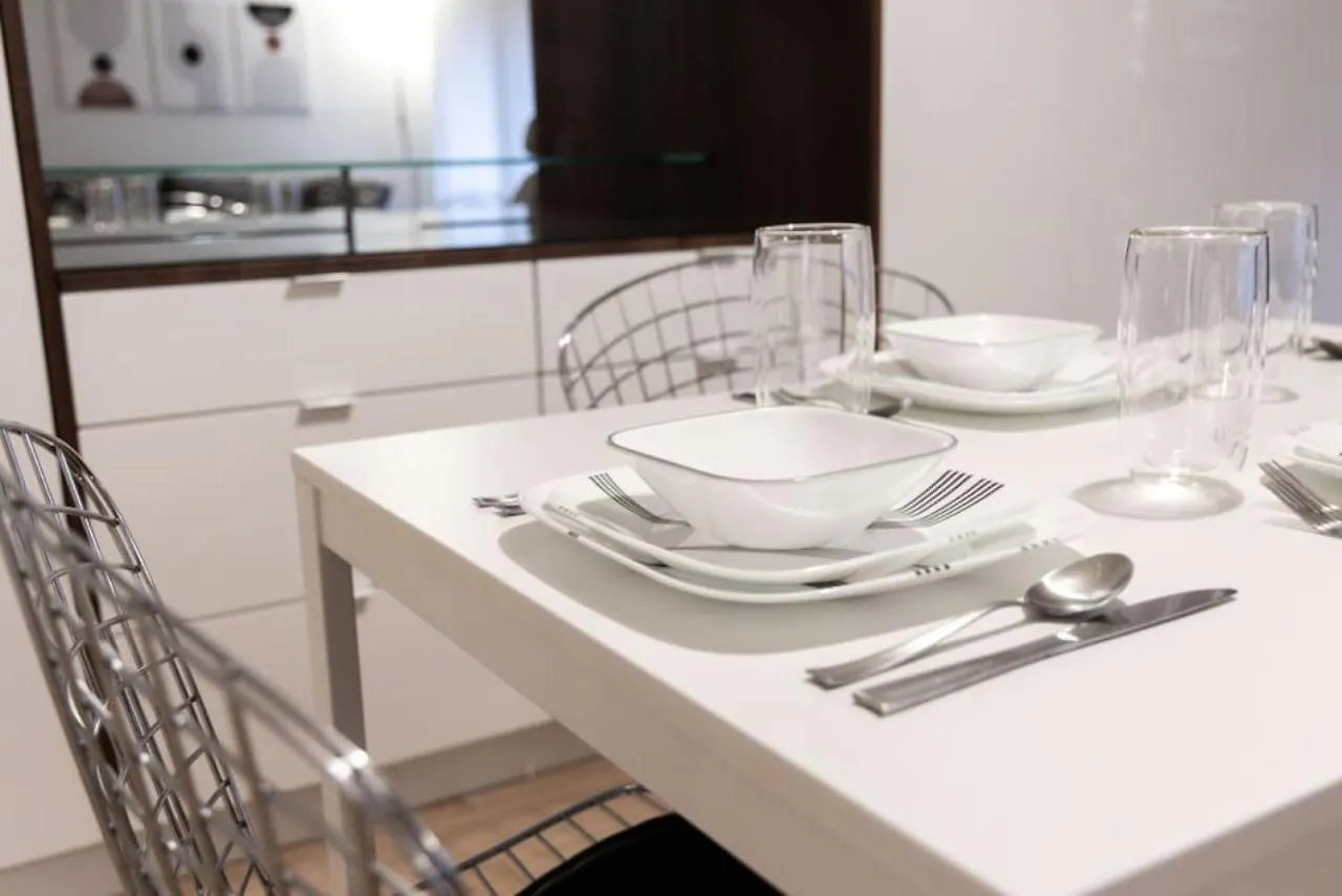 Casa vacanze Villa Prime Location 2Br With Kingbed In Vibrant Toronto