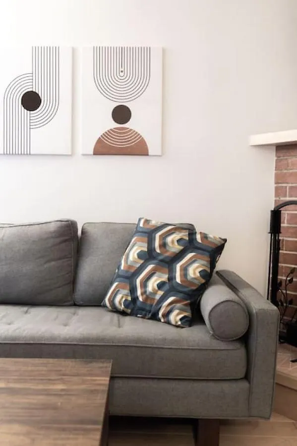 Villa Prime Location 2Br With Kingbed In Vibrant Toronto 0*,  Canada